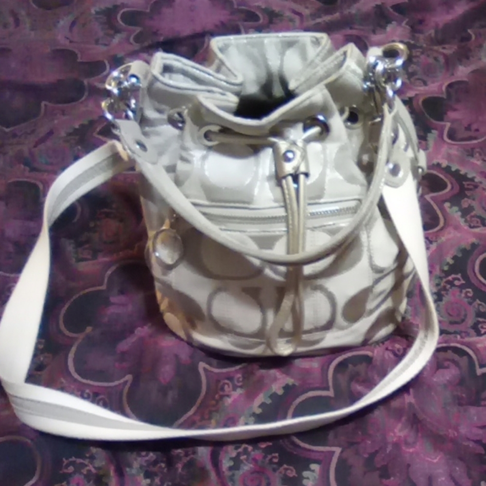 Coach Poppy bucket style crossbody bag